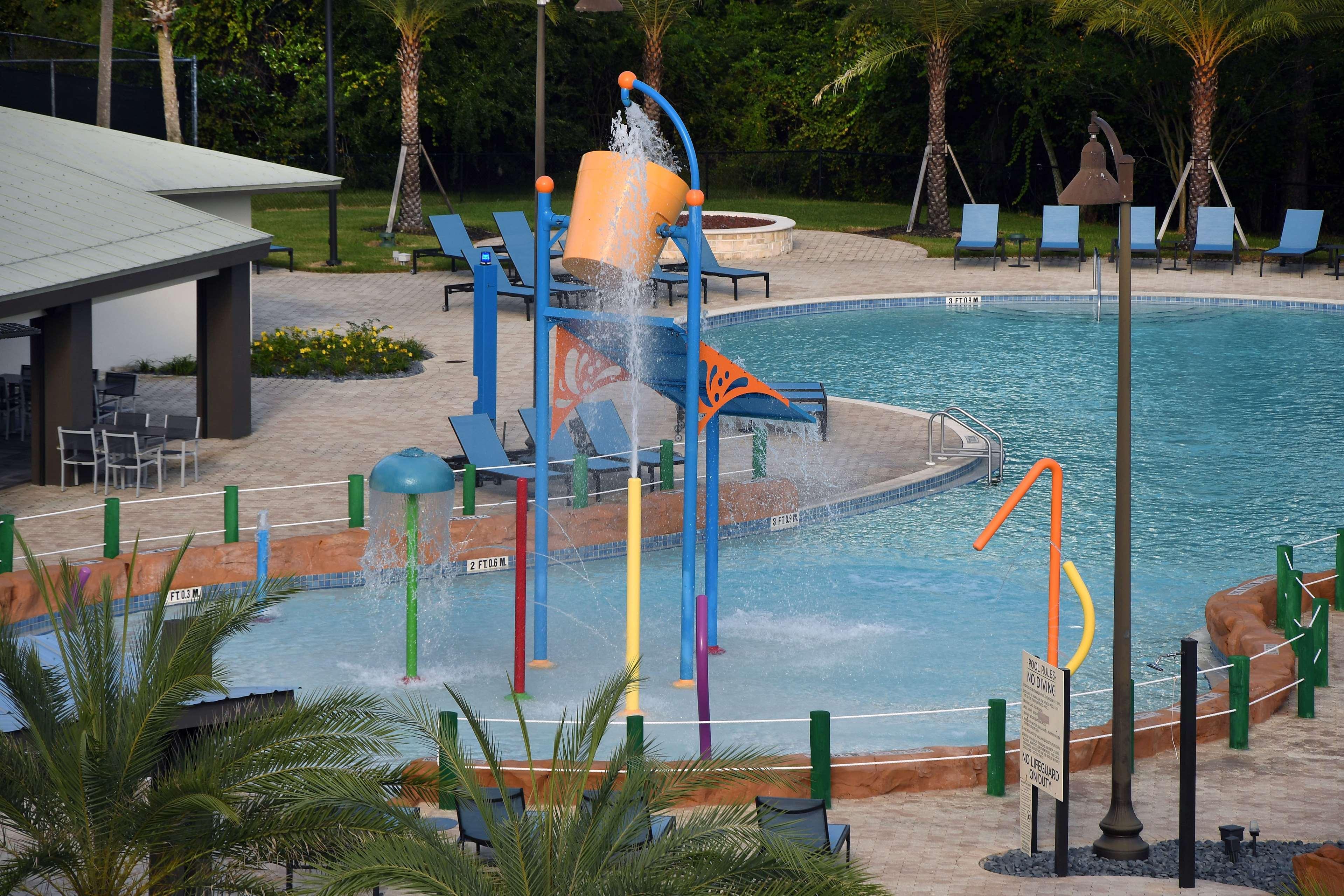 Wyndham Garden Lake Buena Vista Disney Springs Resort Area Orlando Exterior photo